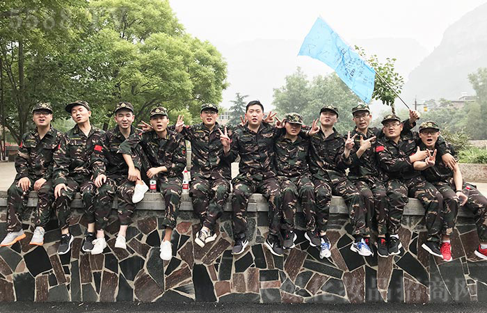 ŗD^