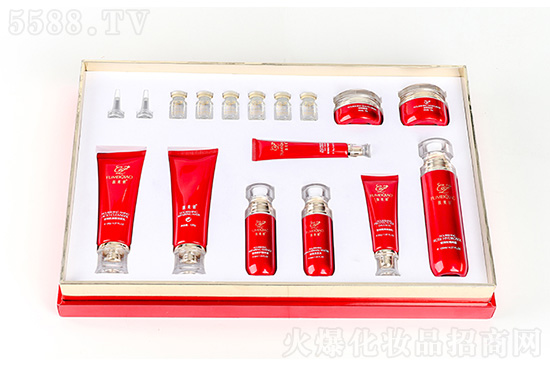 膚美俏瑩潤(rùn)靚膚十件套 膚美俏瑩潤(rùn)靚膚十件套