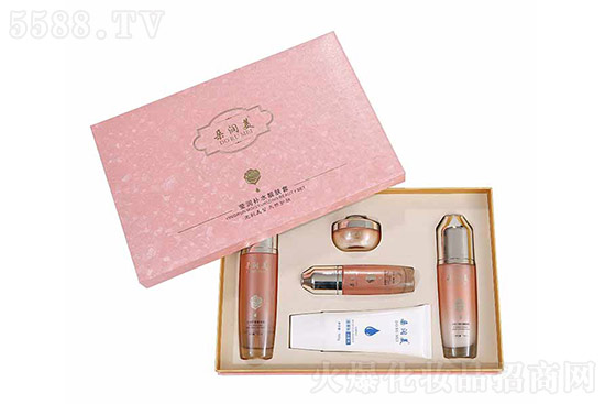 朵潤(rùn)美瑩潤(rùn)補(bǔ)水靚膚套 朵潤(rùn)美瑩潤(rùn)補(bǔ)水靚膚套